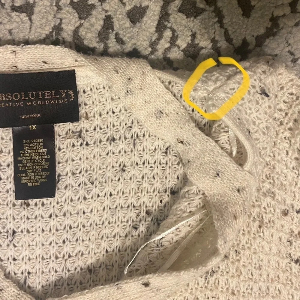 Sweater [A25] - Picture 6 of 7